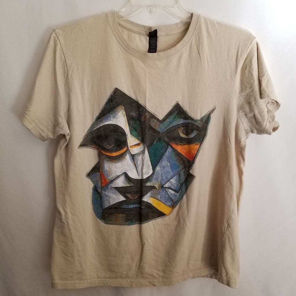 Noize Basics Men’s Graphic T-Shirt Size M Beige Abstract Face Art Tee Cotton